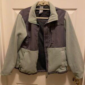 Women’s fleece jacket size large